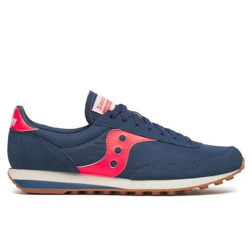 laydown image of Trainer 80