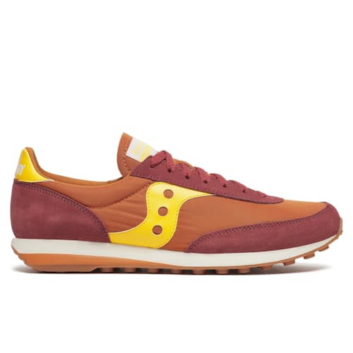 laydown image of Trainer 80