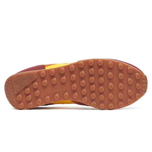 laydown image of Trainer 80