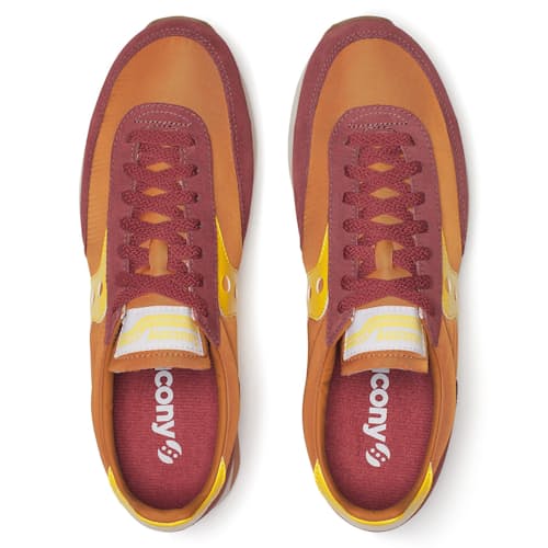 laydown image of Trainer 80