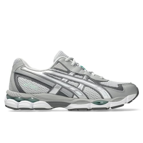 laydown image of Gel-NYC 2055 Sneaker
