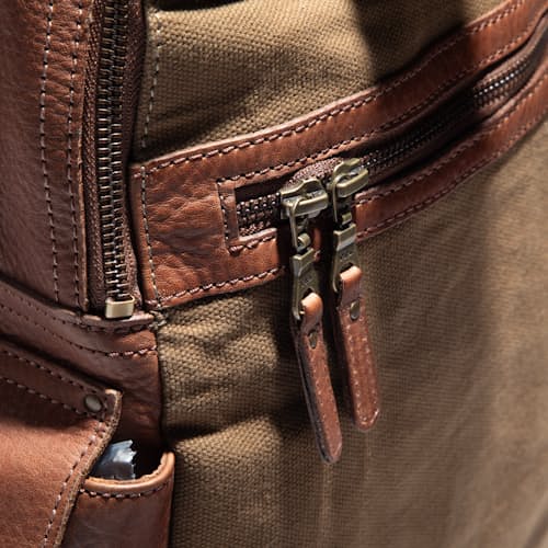 laydown detail image of Oscar Leather Backpack