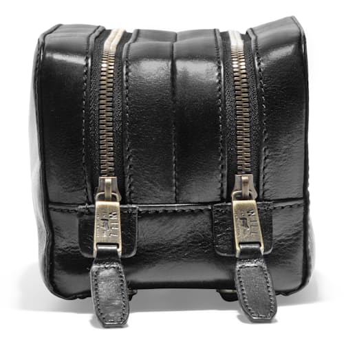 laydown image of Professional Travel Kit