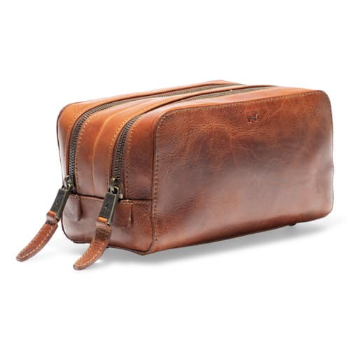 laydown image of Professional Travel Kit