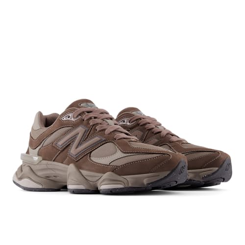 laydown image of 9060 Sneaker