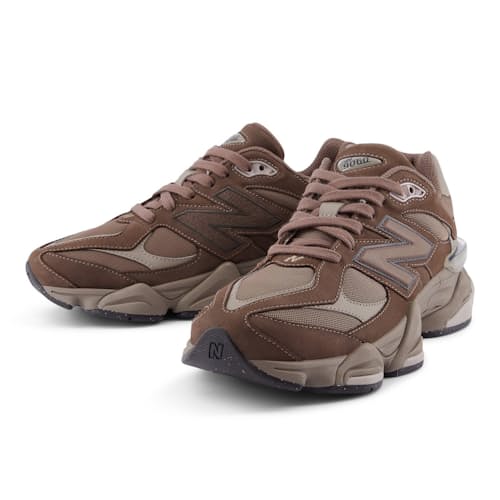 laydown image of 9060 Sneaker