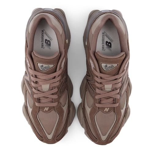 laydown image of 9060 Sneaker