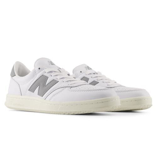 laydown image of T500 Sneaker