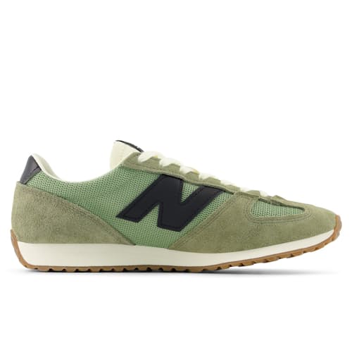 laydown image of 471 Trainer Sneaker