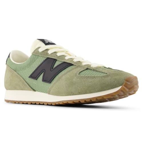 laydown image of 471 Trainer Sneaker