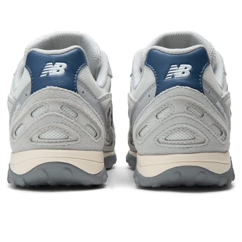 laydown image of 204 Sneaker