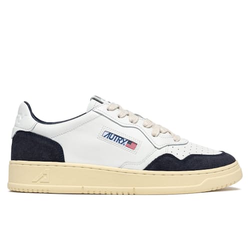 laydown image of Medalist Low Sneaker