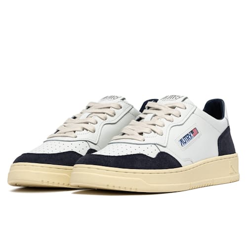 laydown image of Medalist Low Sneaker