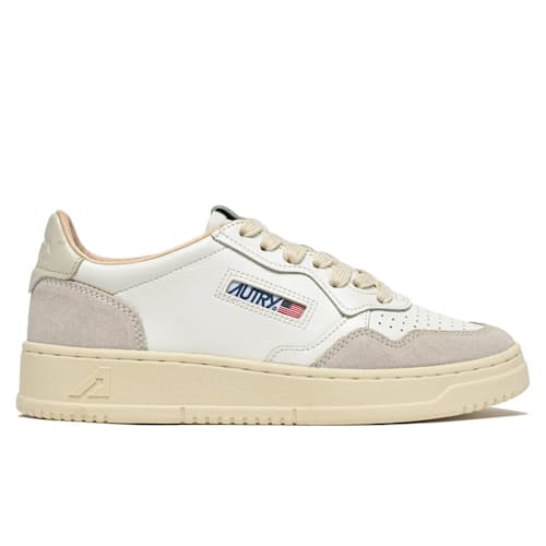 laydown image of Medalist Low Sneaker