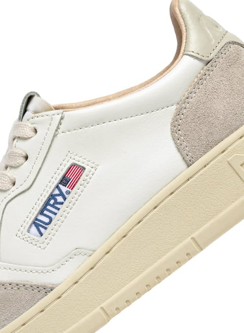 laydown detail image of Medalist Low Sneaker