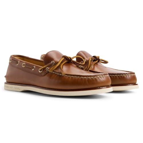 laydown image of Gold Cup AO 1 Leather Boat Shoe