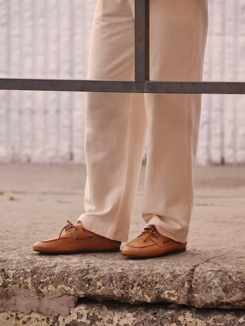 lifestyle image of Slim Boat Shoe