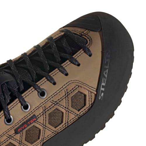 laydown detail image of Guide Tennie