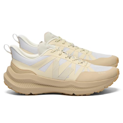 laydown image of Condor 3 Off Road Sneaker