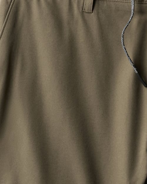 laydown image of Equator Hybrid Short - 7"