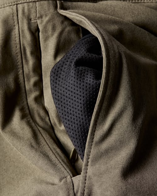 laydown detail image of Equator Hybrid Short - 9"