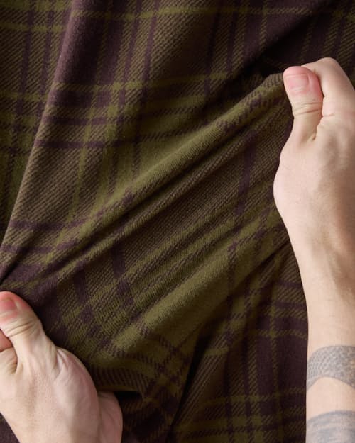 laydown detail image of Stretch Knit Flannel Shirt