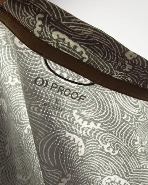 laydown detail image of Airweave Performance Shirt