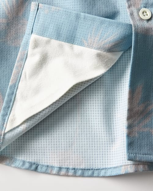 laydown detail image of Airweave Performance Shirt