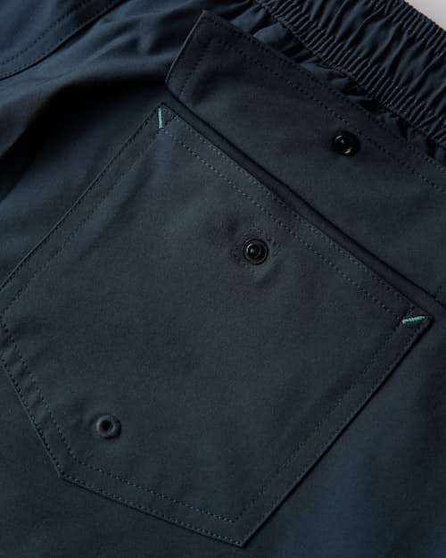 laydown detail image of Performance Lined Swim Trunks - 7"