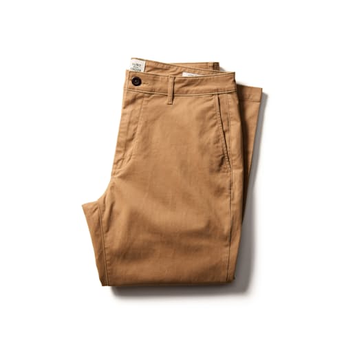 laydown image of 365 Chino Pant - Hb Athletic Straight
