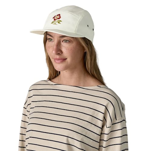 on model image of Graphic Maclure Hat