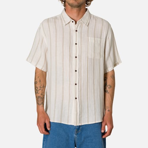 on model image of Alan Short Sleeve Shirt