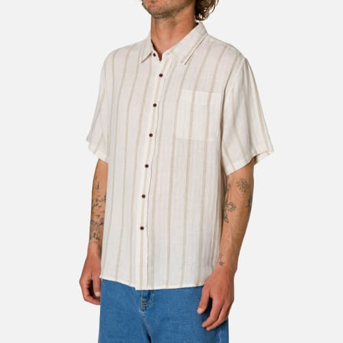on model image of Alan Short Sleeve Shirt