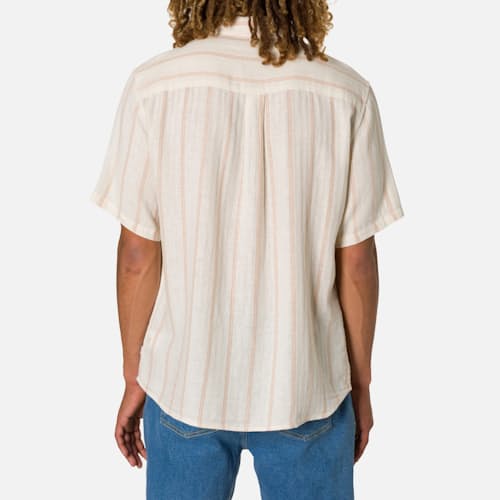 on model image of Alan Short Sleeve Shirt