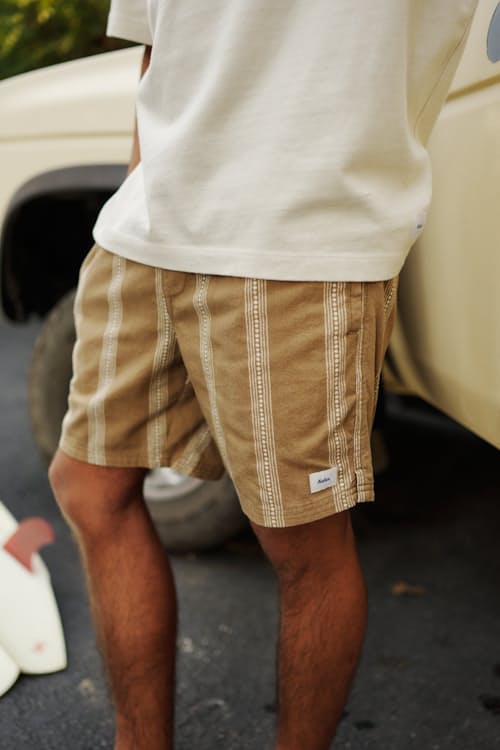 lifestyle image of Cedar Local Short - 6.5"