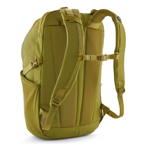 laydown image of Refugio Day Pack 30L