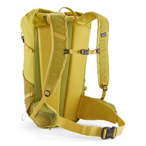 laydown image of Terravia Pack 36L