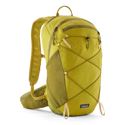 laydown image of Terravia Pack 22L