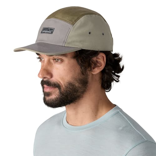 on model image of Graphic Maclure Hat