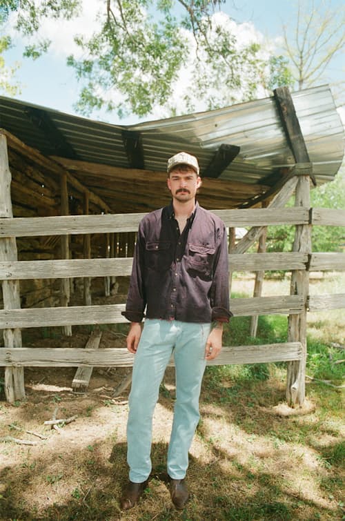 lifestyle image of Dang Hat