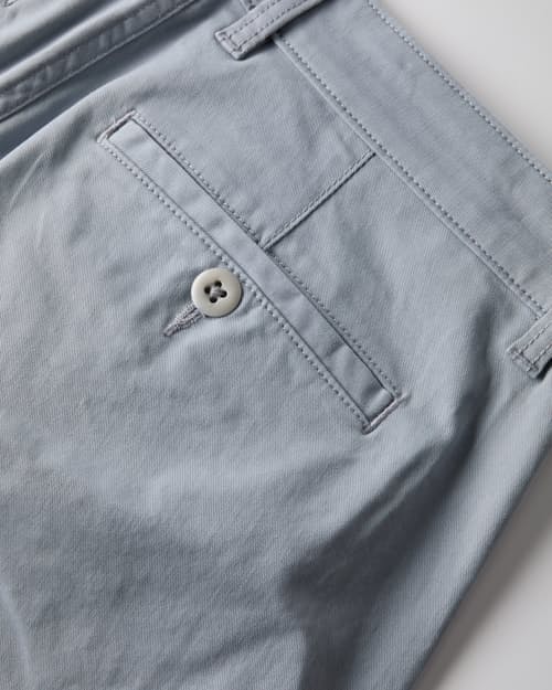 laydown detail image of 365 Chino Short - 9"