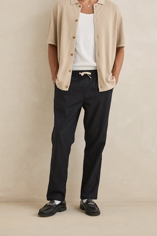 on model image of Linen Jam Pant