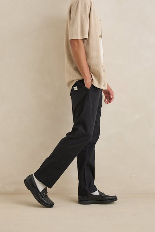 on model image of Linen Jam Pant