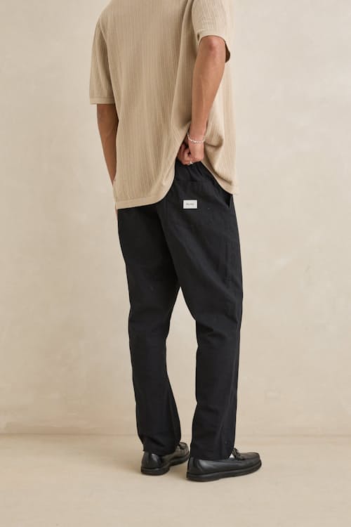 on model image of Linen Jam Pant
