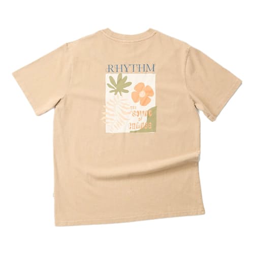 laydown image of Coastal Vintage Graphic T-Shirt