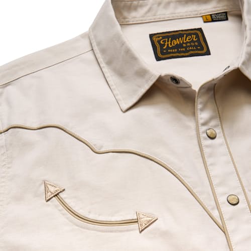 laydown detail image of Broncbuster Short Sleeve Snapshirt