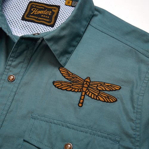 laydown detail image of Gaucho Long Sleeve Snapshirt