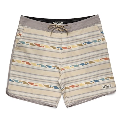 lifestyle image of Bruja Boardshort