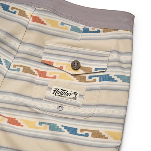 lifestyle image of Bruja Boardshort