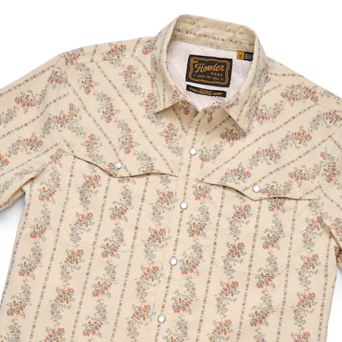 laydown detail image of Open Country Tech Short Sleeve Shirt